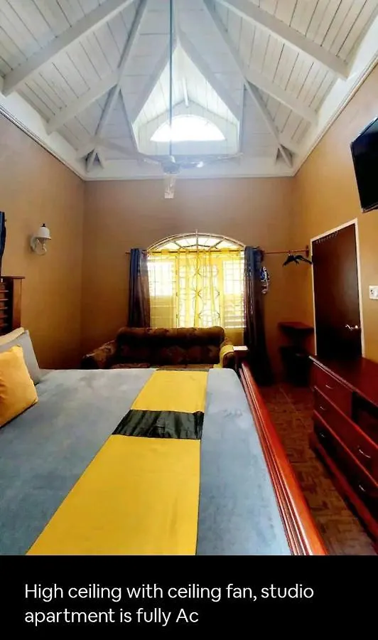 Guest house Cambridge Mi Casa Ur Casa With Pool And Beach Access Runaway Bay